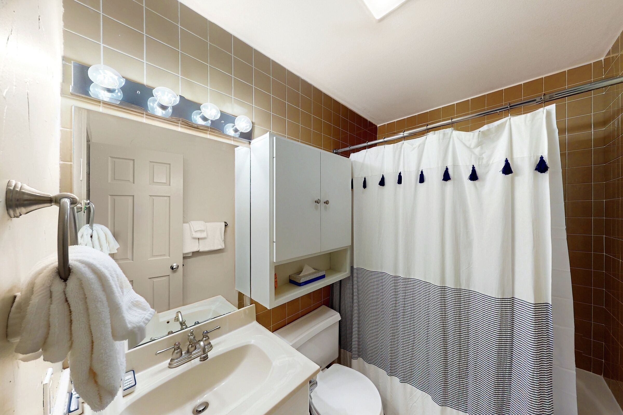 #310 - Bathroom