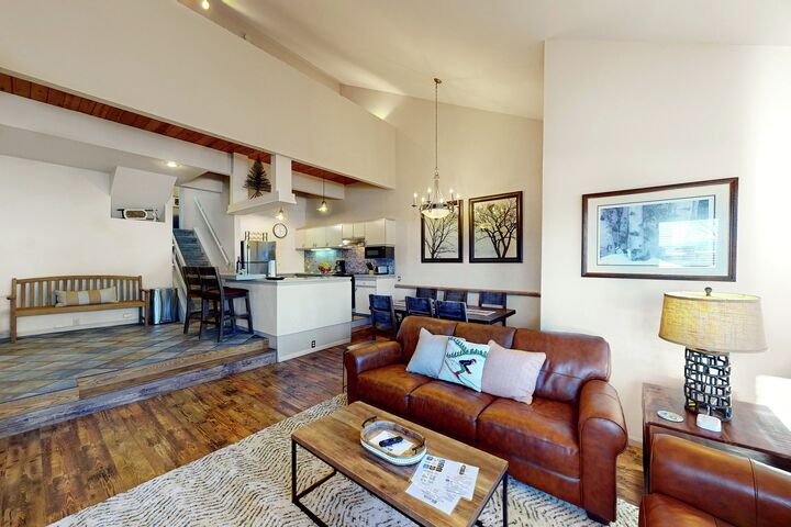 #310 - Living Area, Dining Area & Kitchen