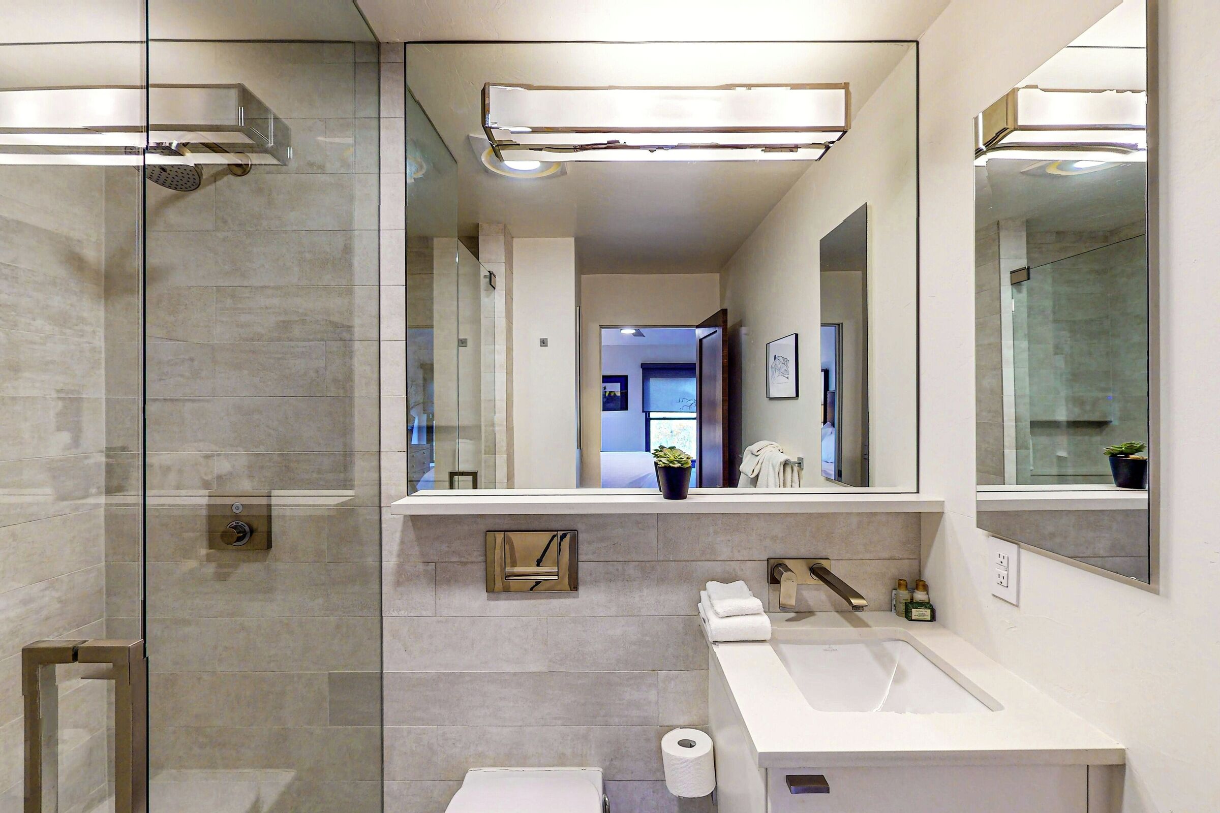 Master Ensuite Bathroom