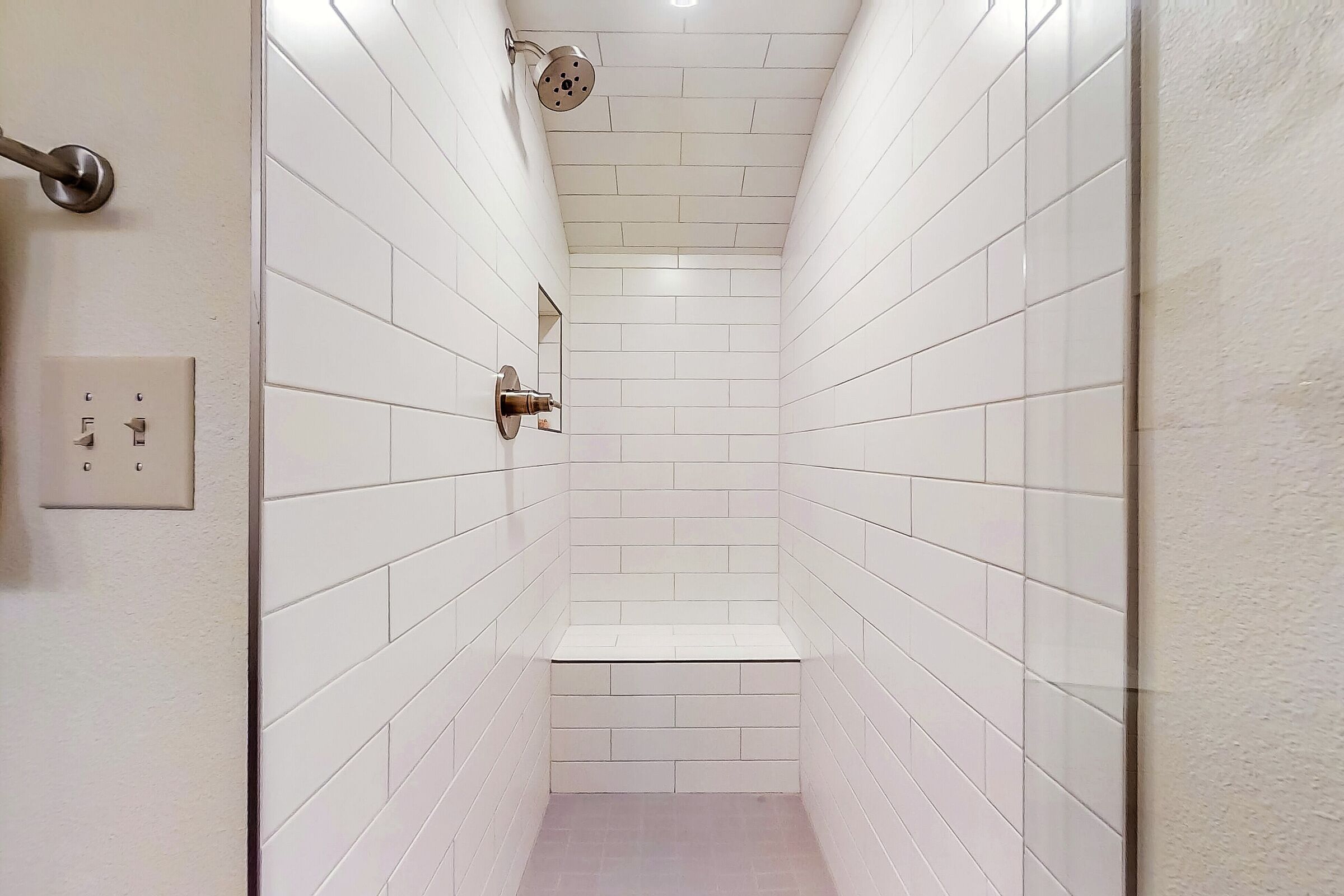#308 - Loft Ensuite Bathroom
