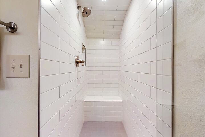 #308 - Loft Ensuite Bathroom