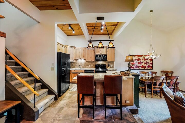 #308 - Kitchen & Dining Area