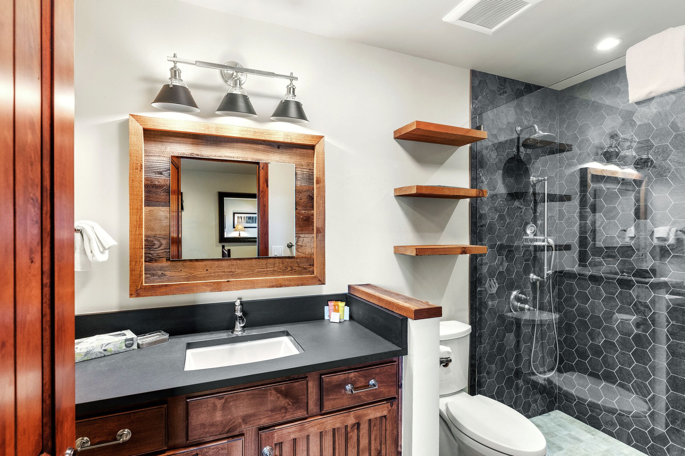 #212 - Ensuite Bathroom