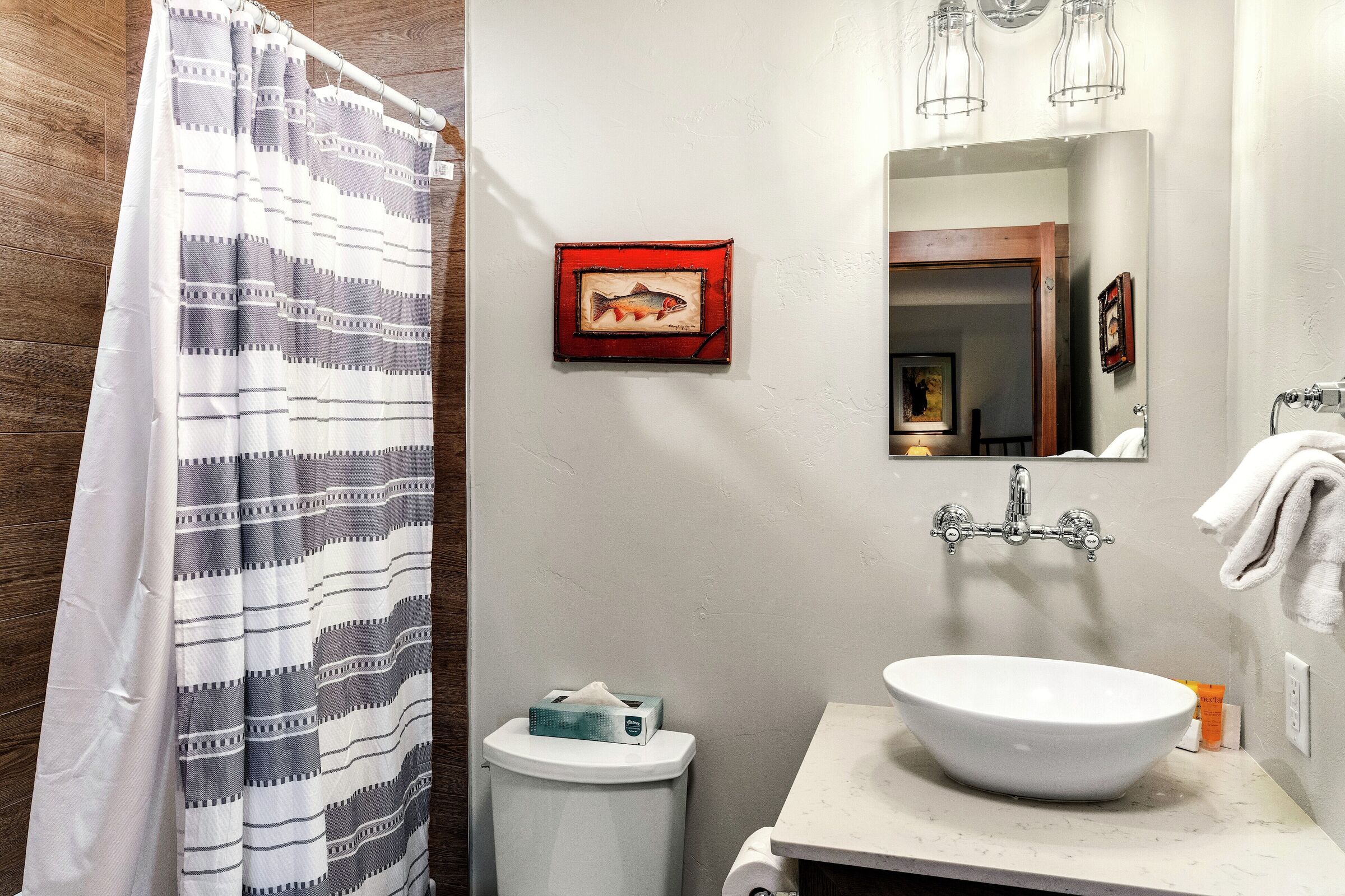 #212 - Ensuite Bathroom