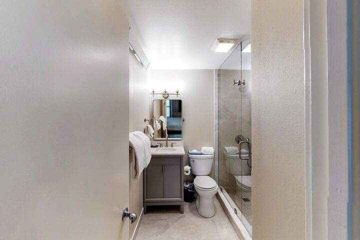 #209 - Ensuite Bathroom