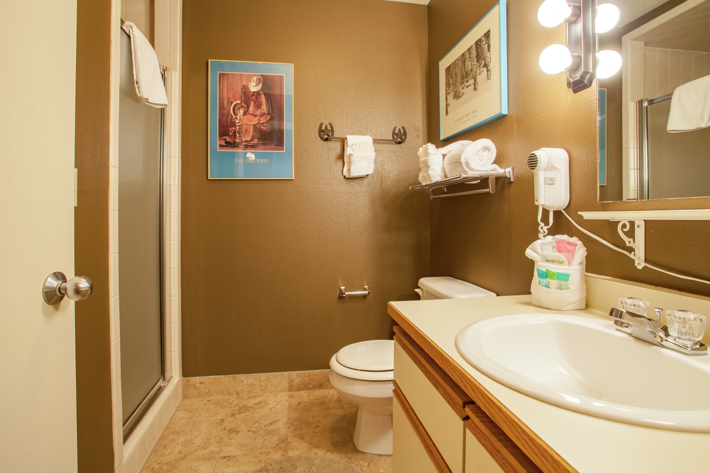 #312 - Bathroom