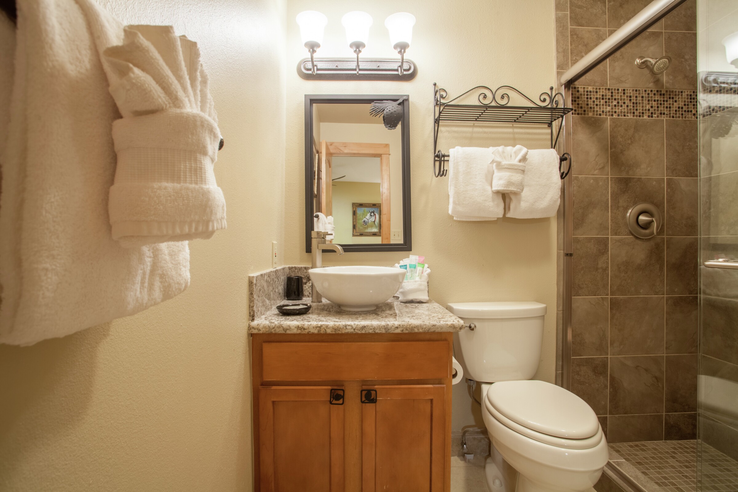 #211 - Ensuite Bathroom