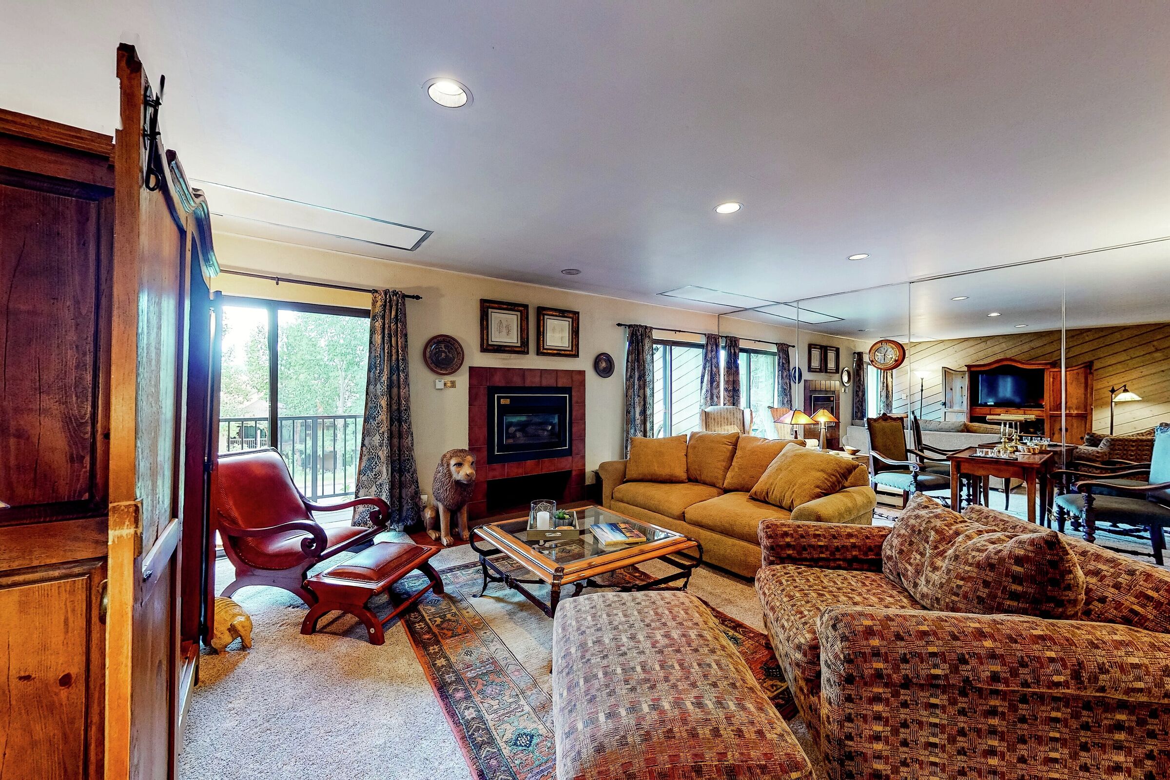 #13 - Living Area