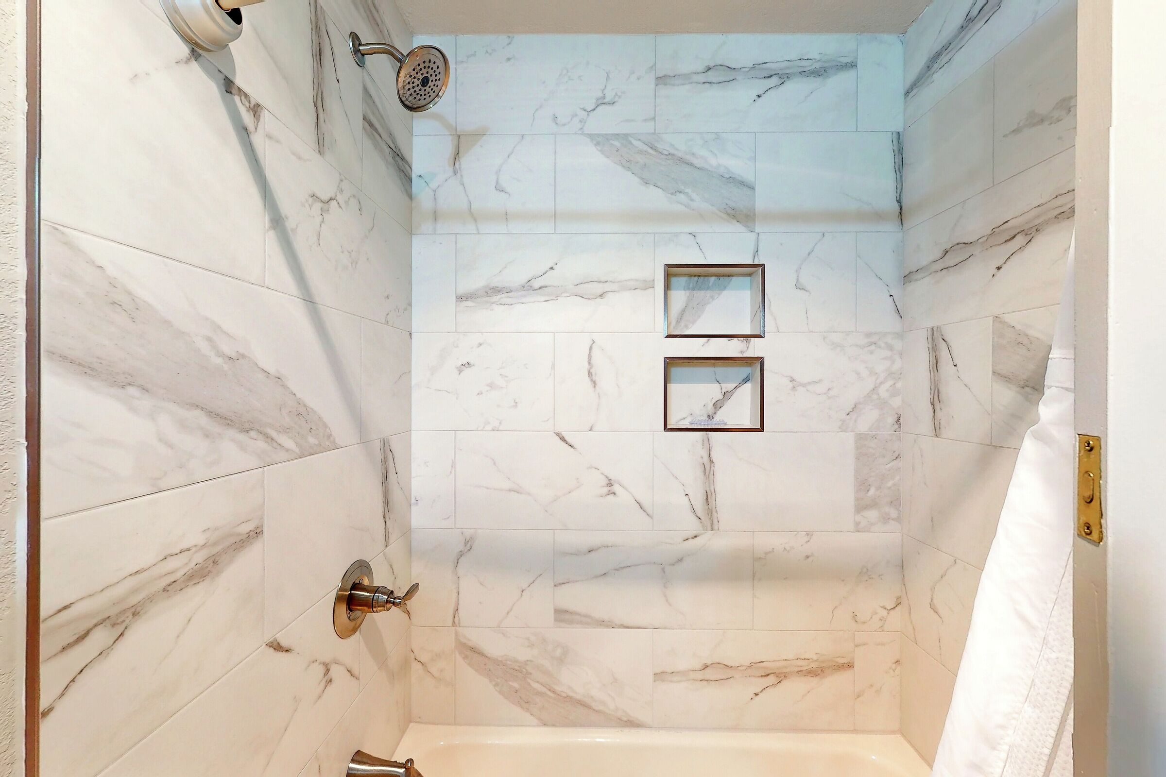 #4 - Ensuite Bathroom