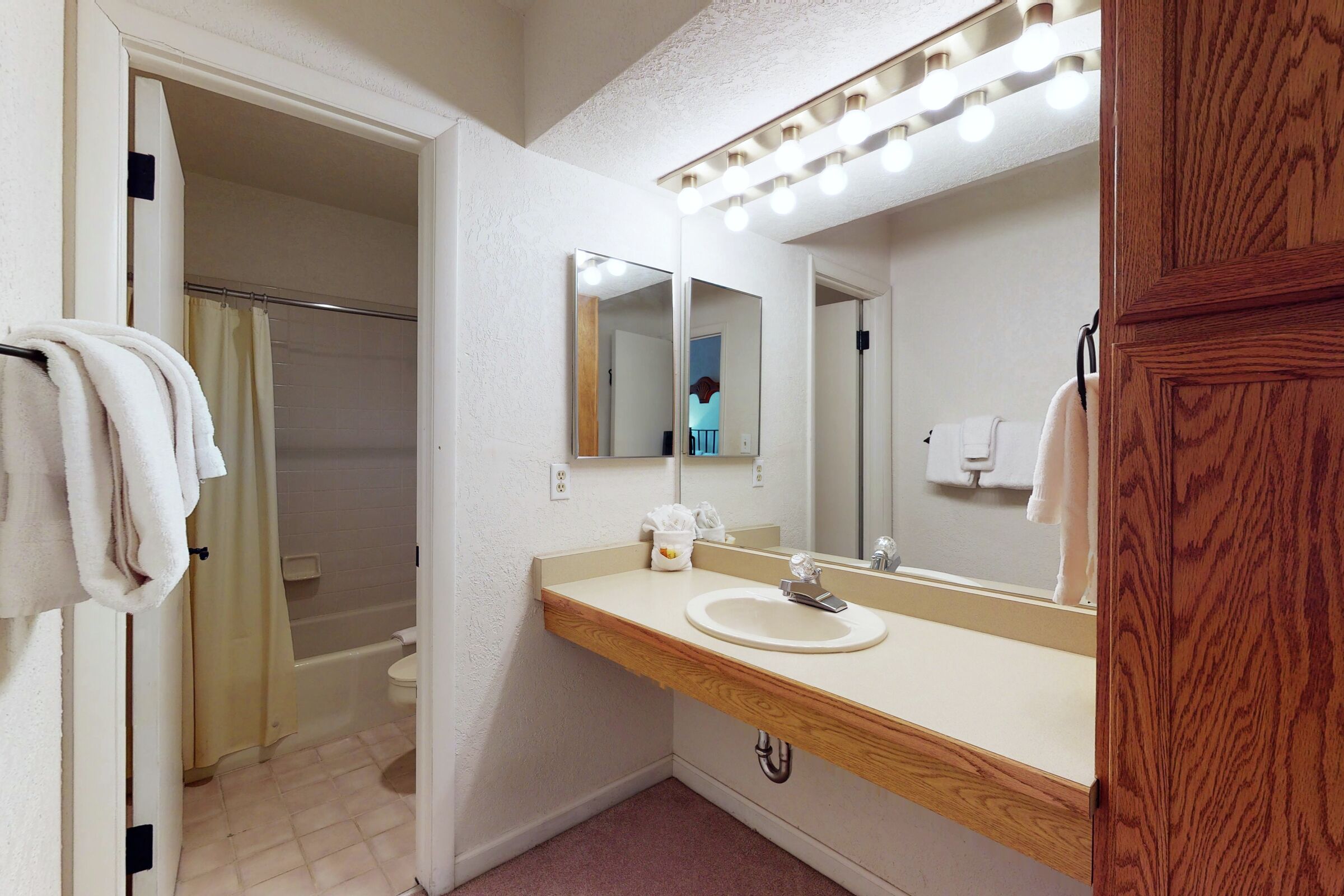 Master Ensuite Bathroom
