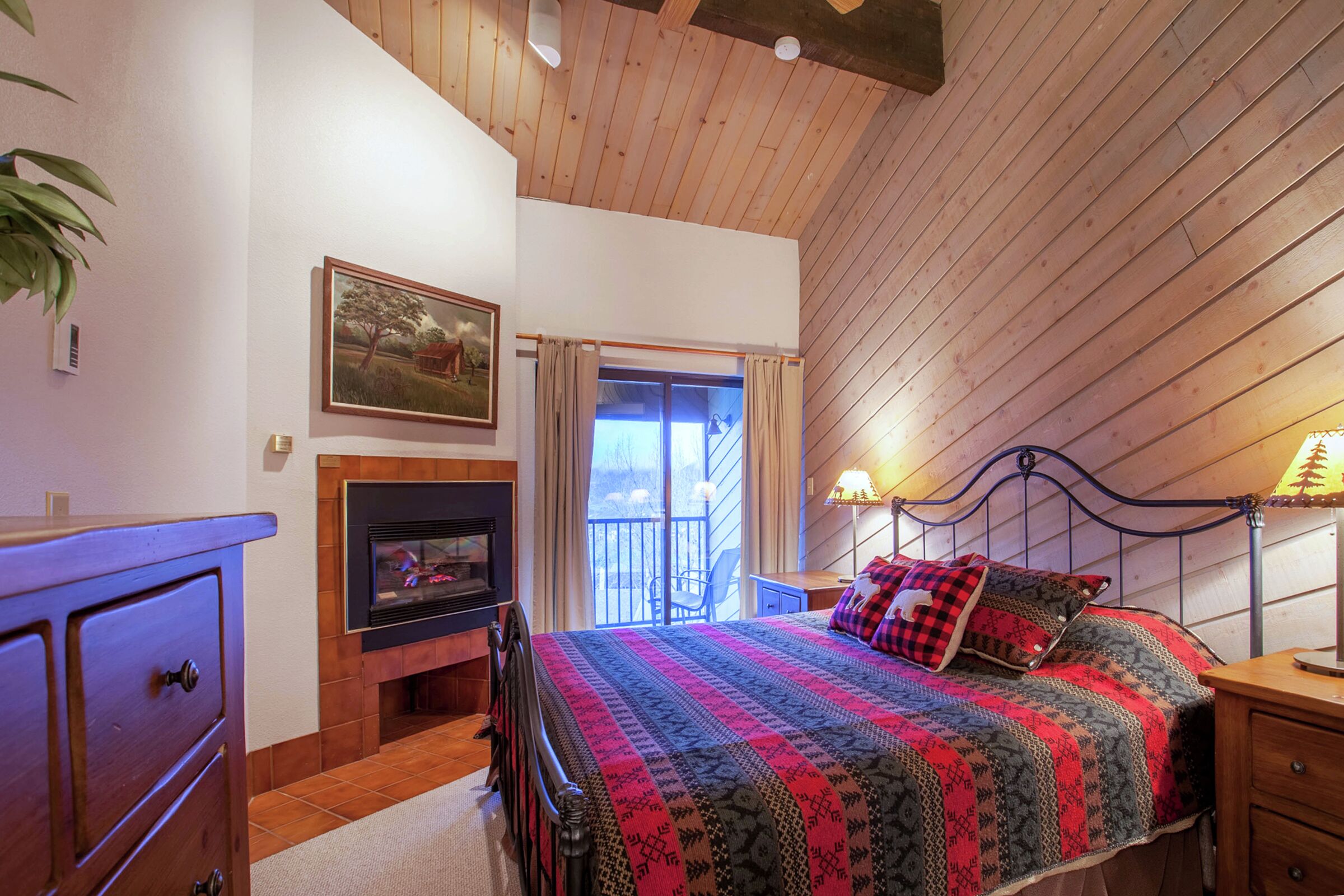 #12 - Bedroom