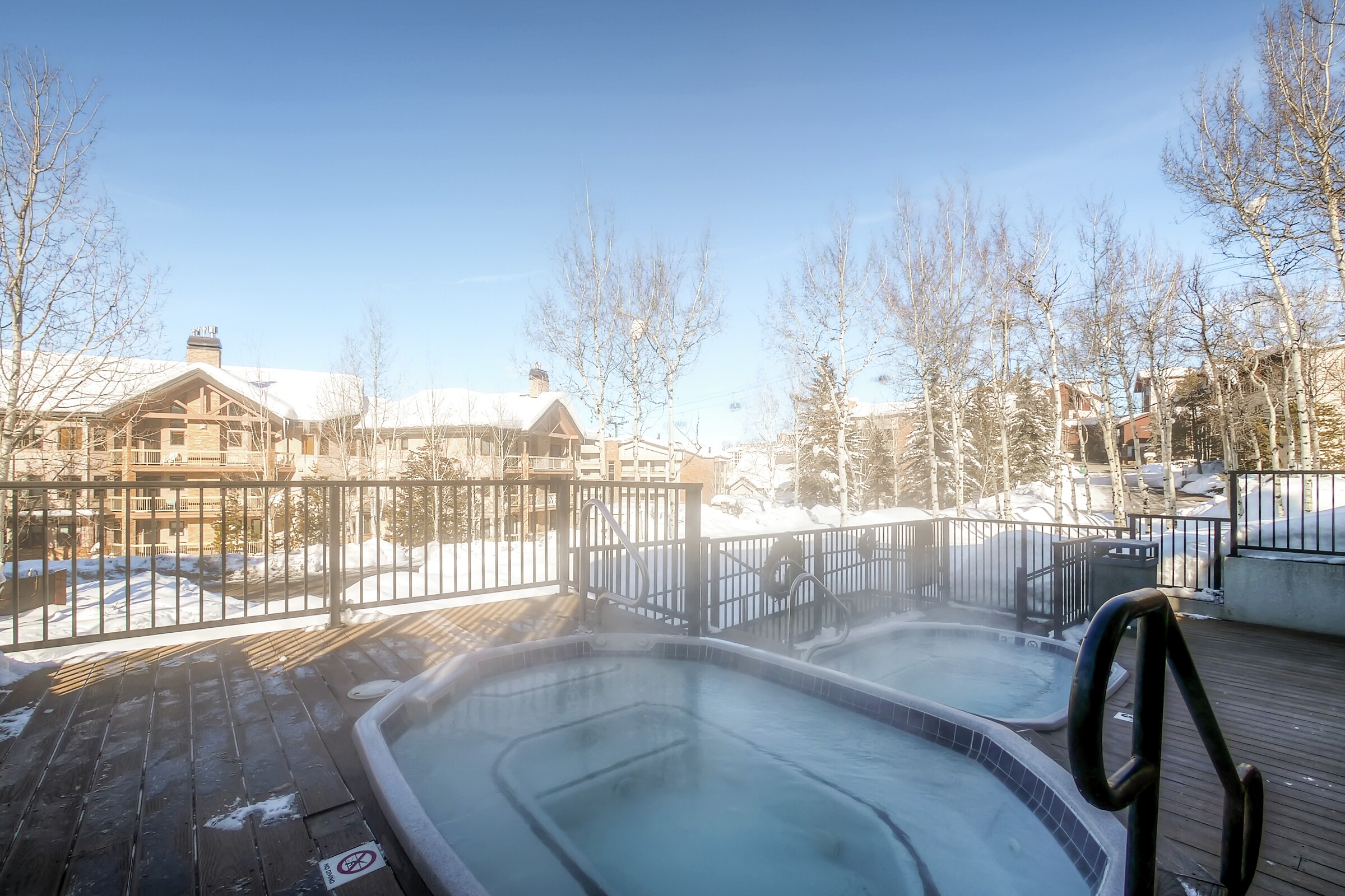 Outdoor Hot Tubs