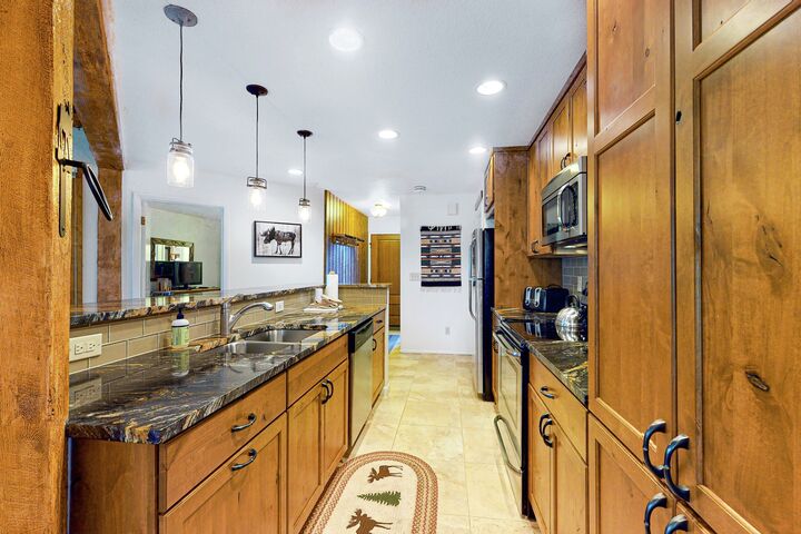 #B106 - Kitchen