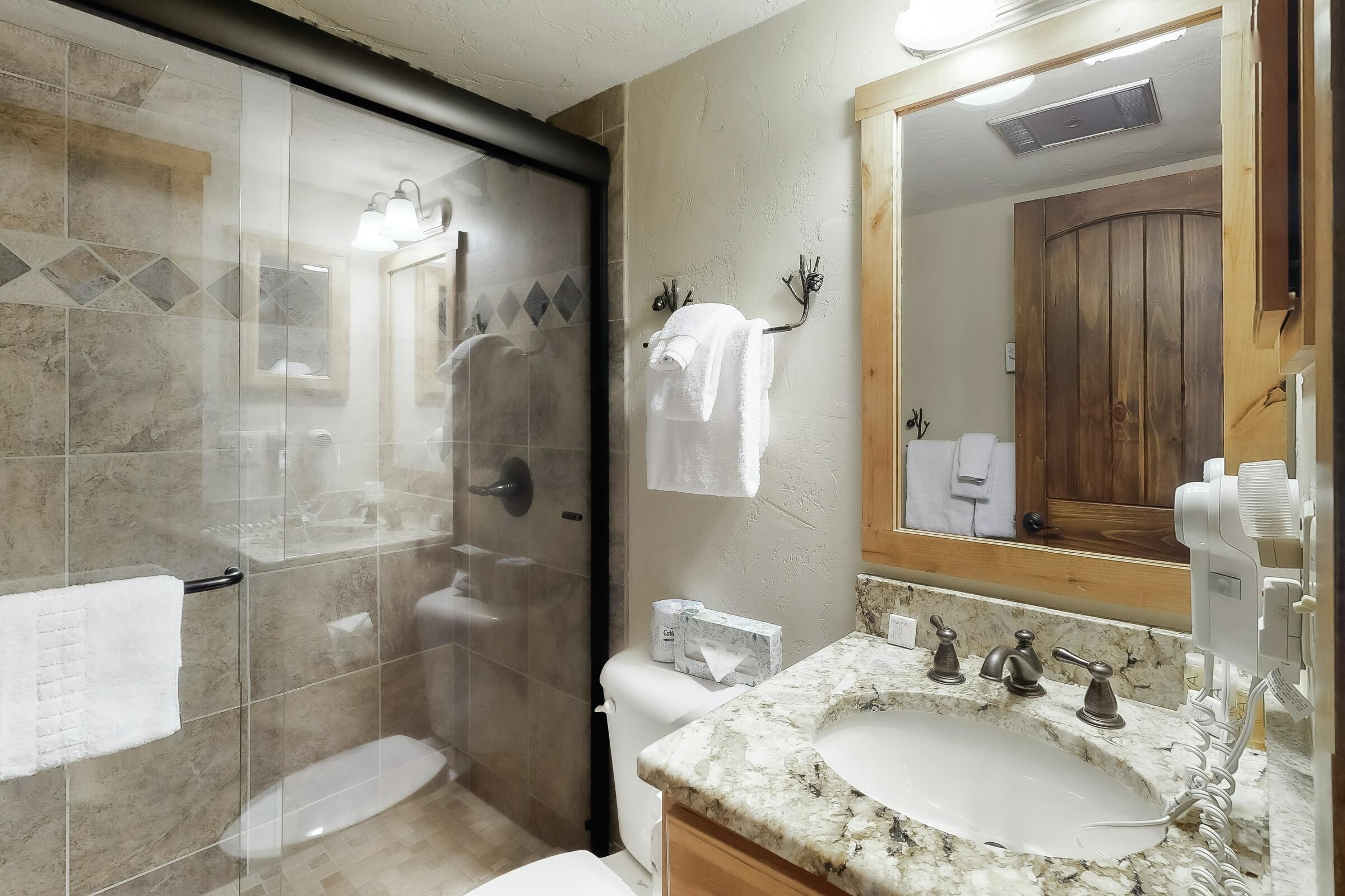 #C303 - Ensuite Bathroom