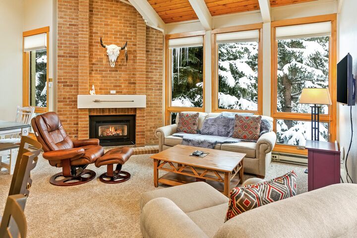 #A309 - Living Area