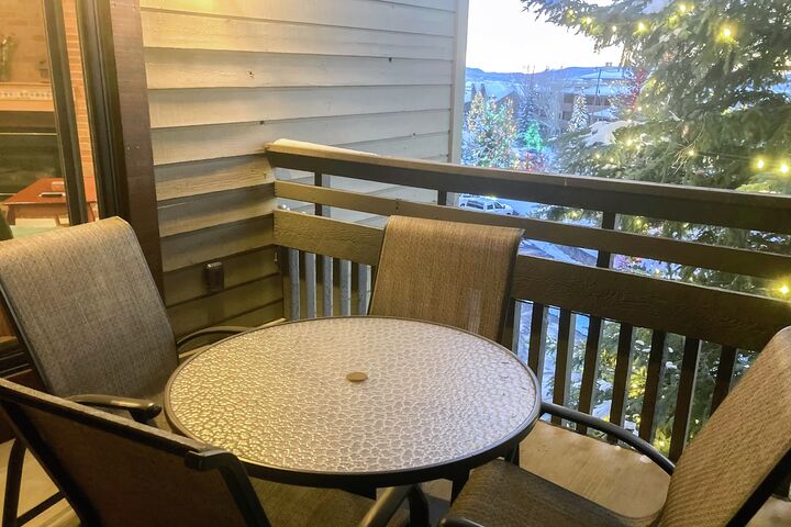 #F303 - Balcony