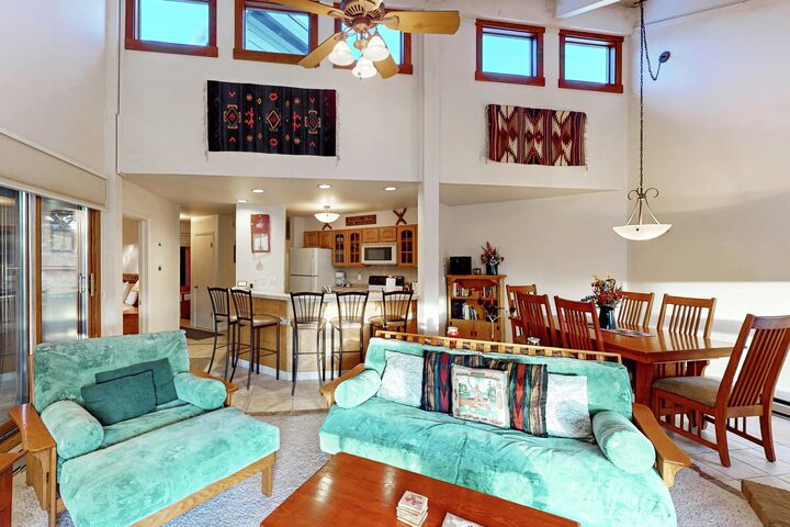 #F303 - Living Area