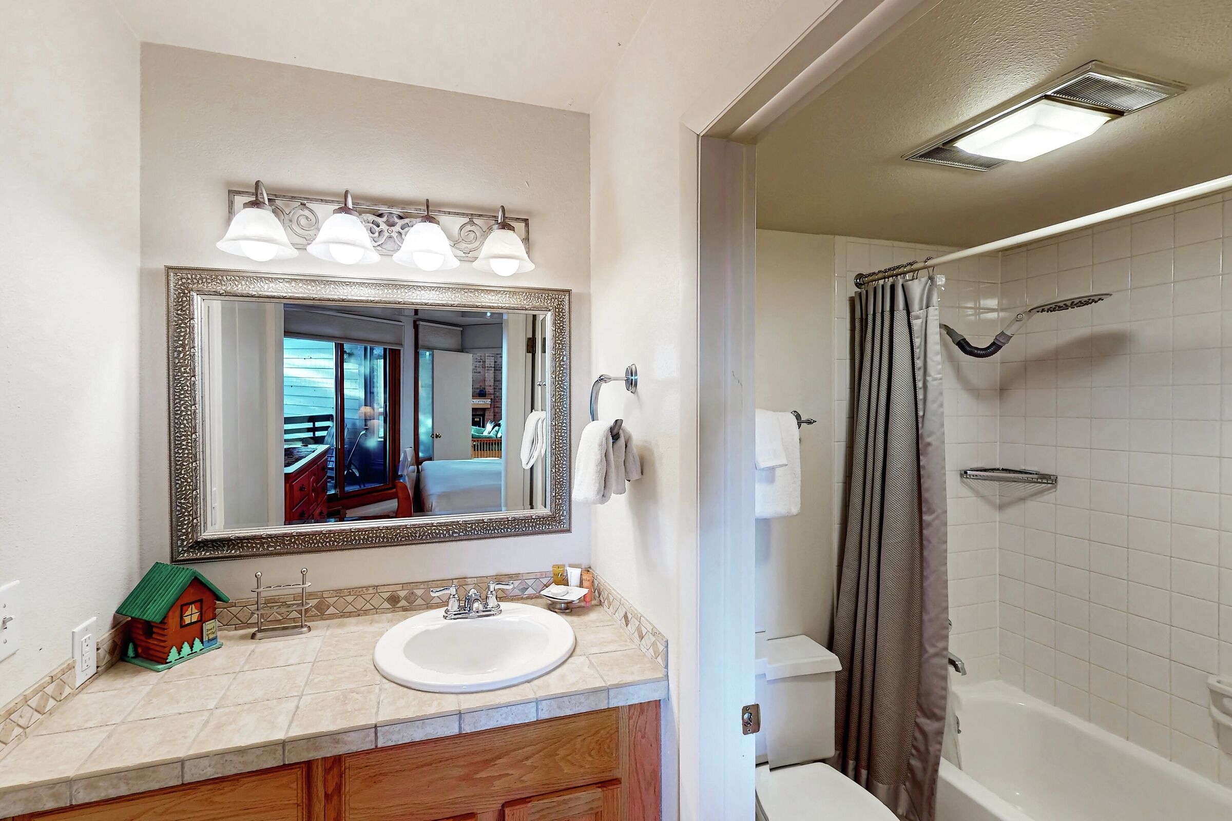 Master Ensuite Bathroom