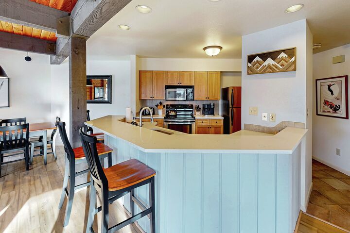 #E201 - Kitchen