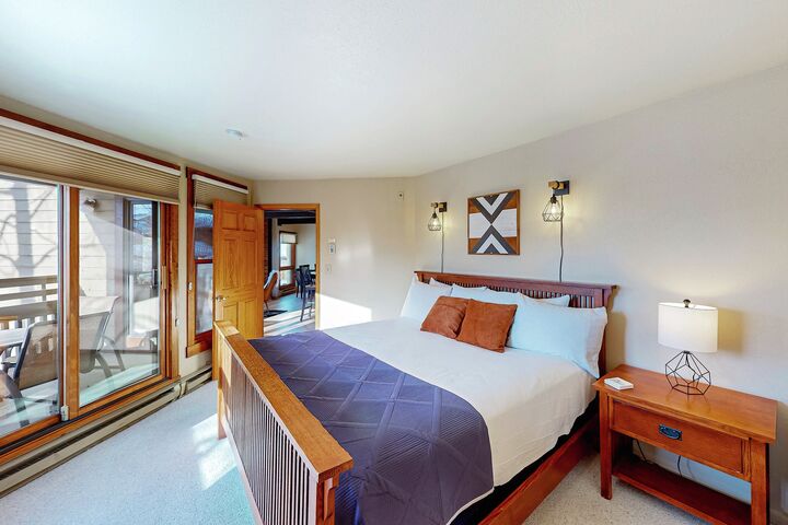 #E201 - Master Bedroom