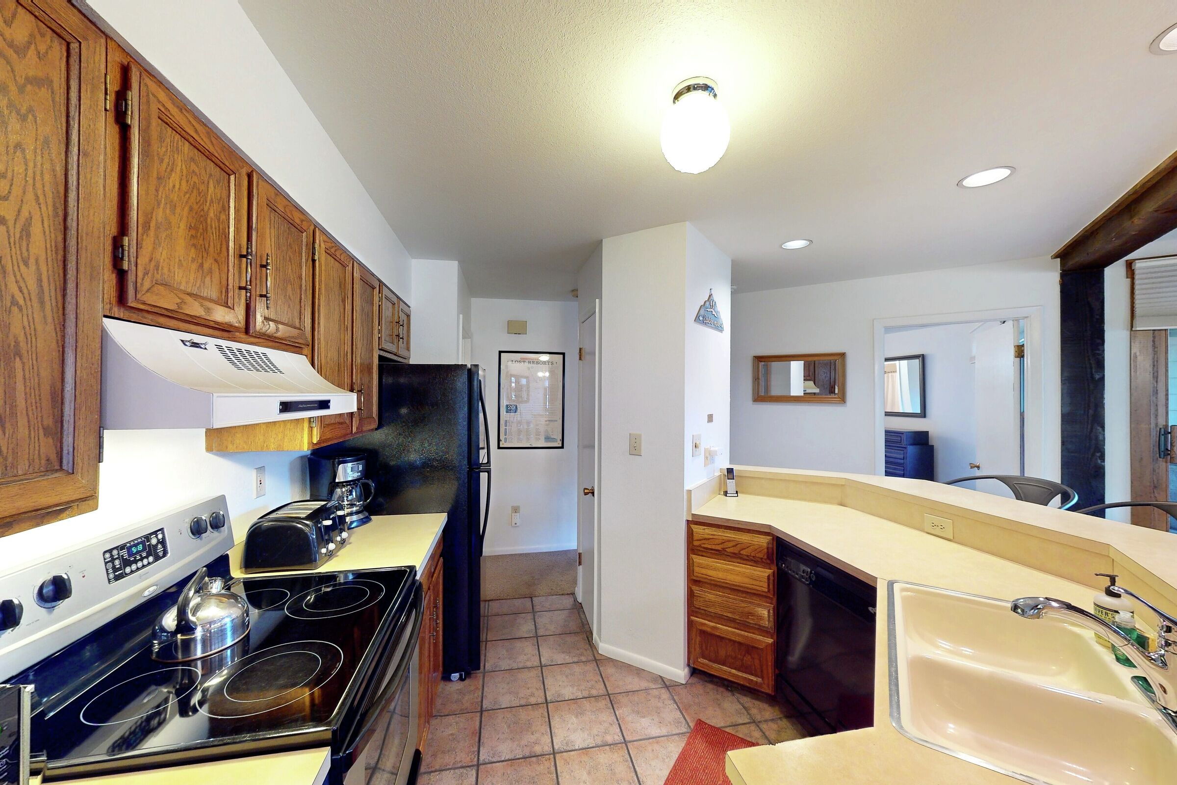 #E102 - Kitchen