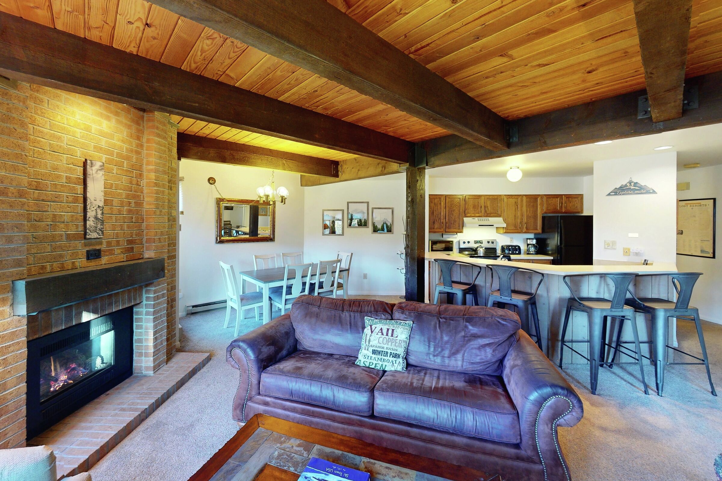 #E102 - Living Area