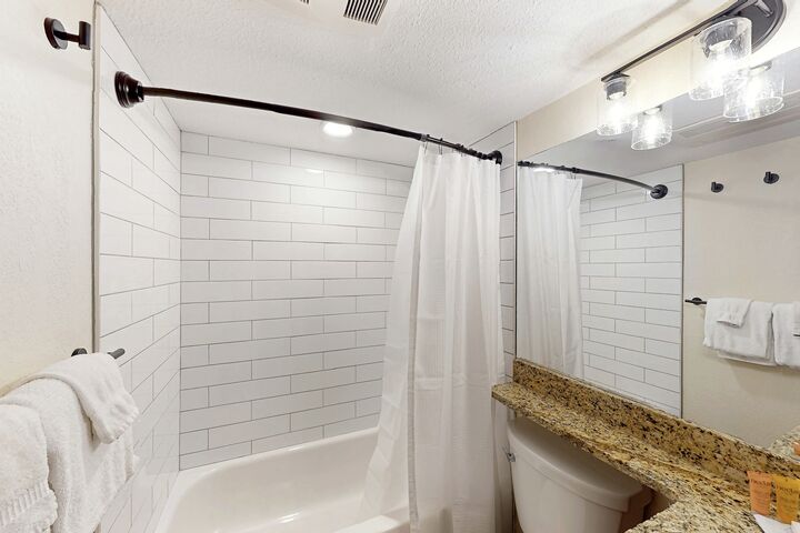 #A101 - Ensuite Bathroom