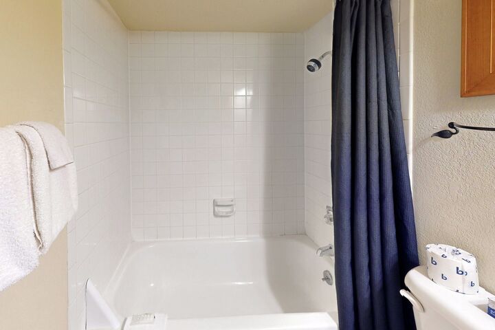 #A203 - Ensuite Bathroom
