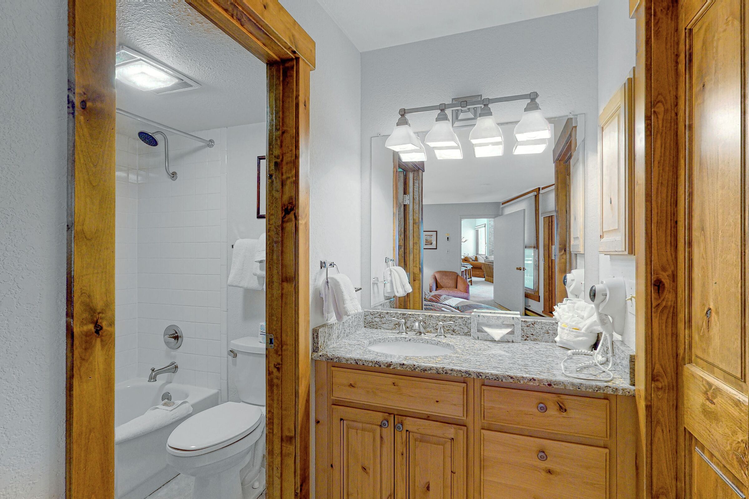 Master Ensuite Bathroom