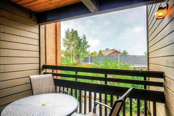 #C104 - Balcony