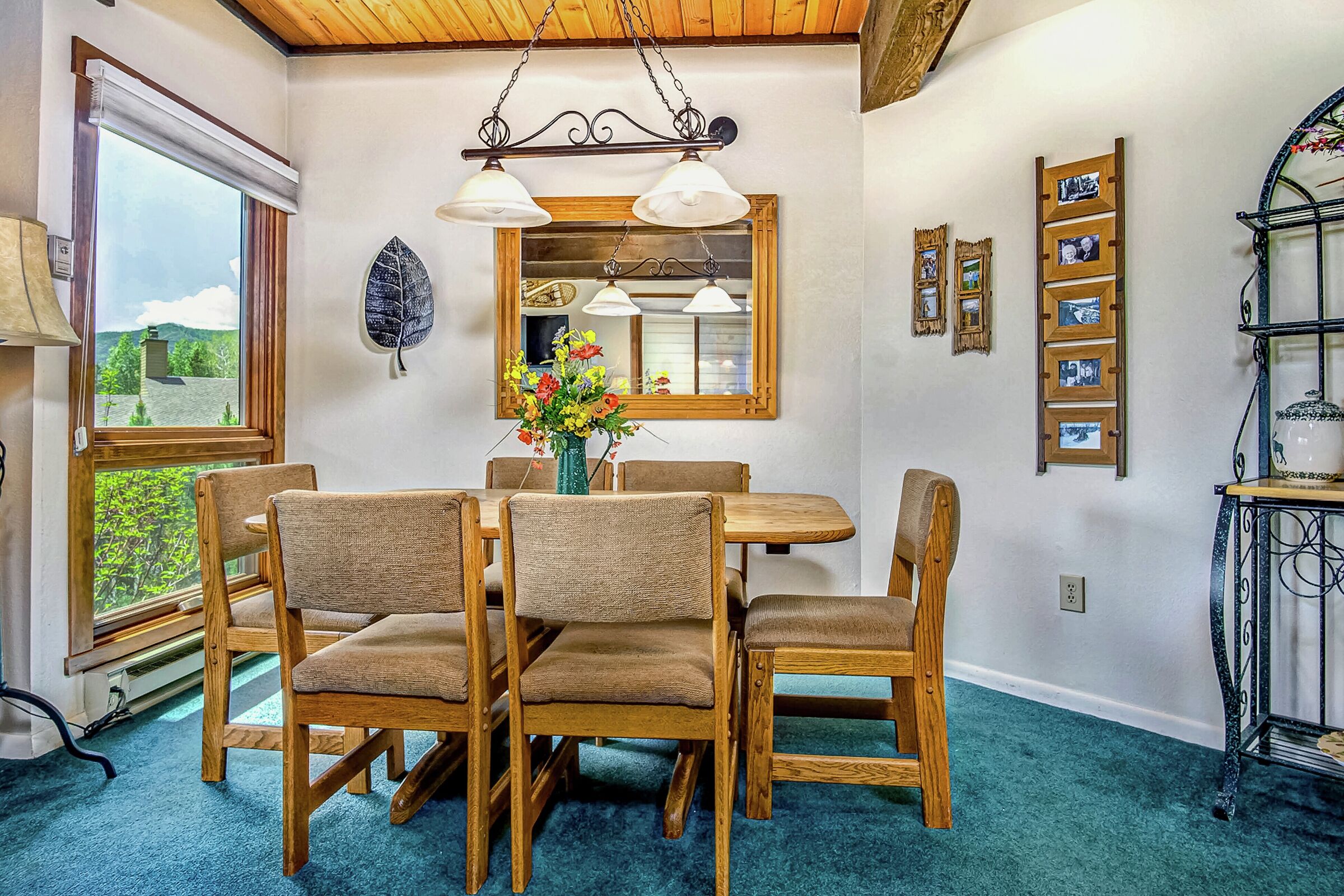#C104 - Dining Area