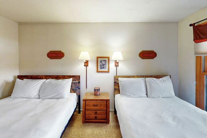 #C302 - Bedroom