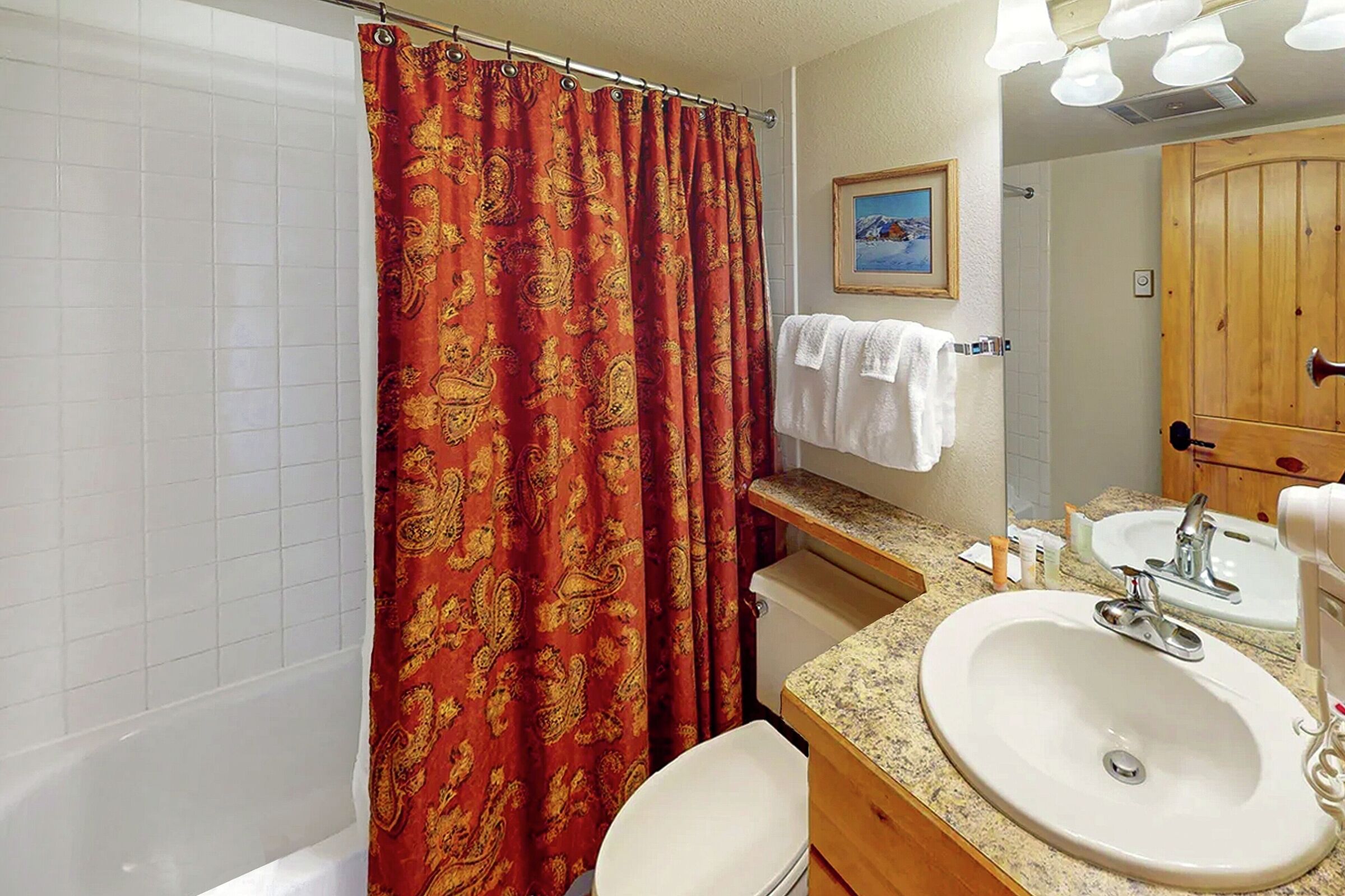 #C302 - Ensuite Bathroom
