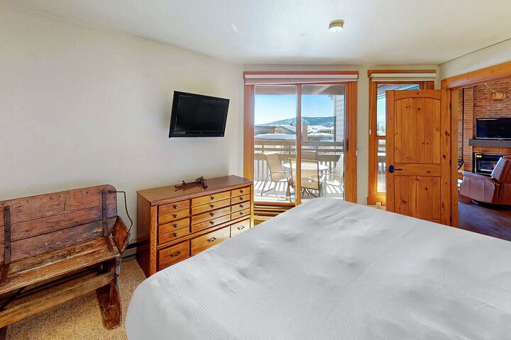 #C302 - Master Bedroom