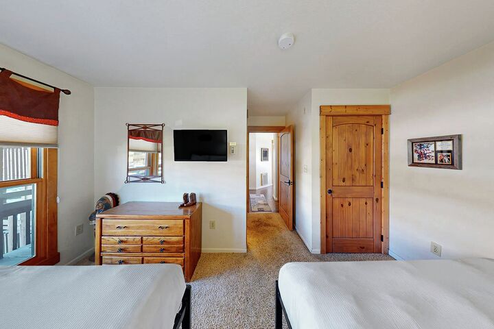 #C302 - Bedroom