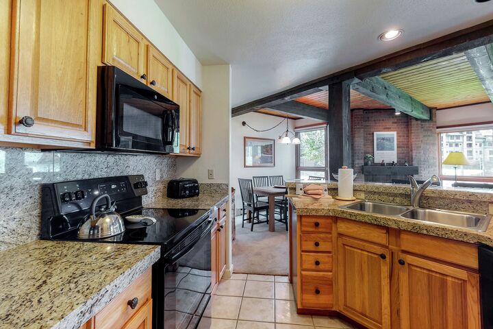 #D103 - Kitchen