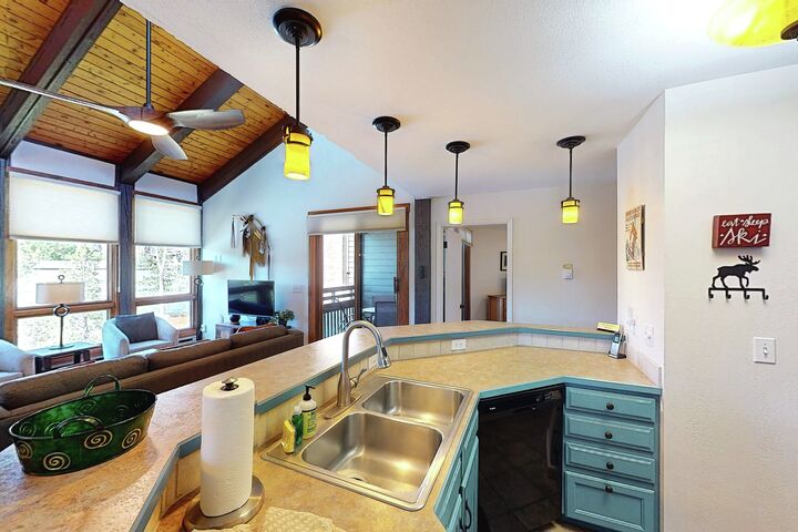 #D303 - Kitchen
