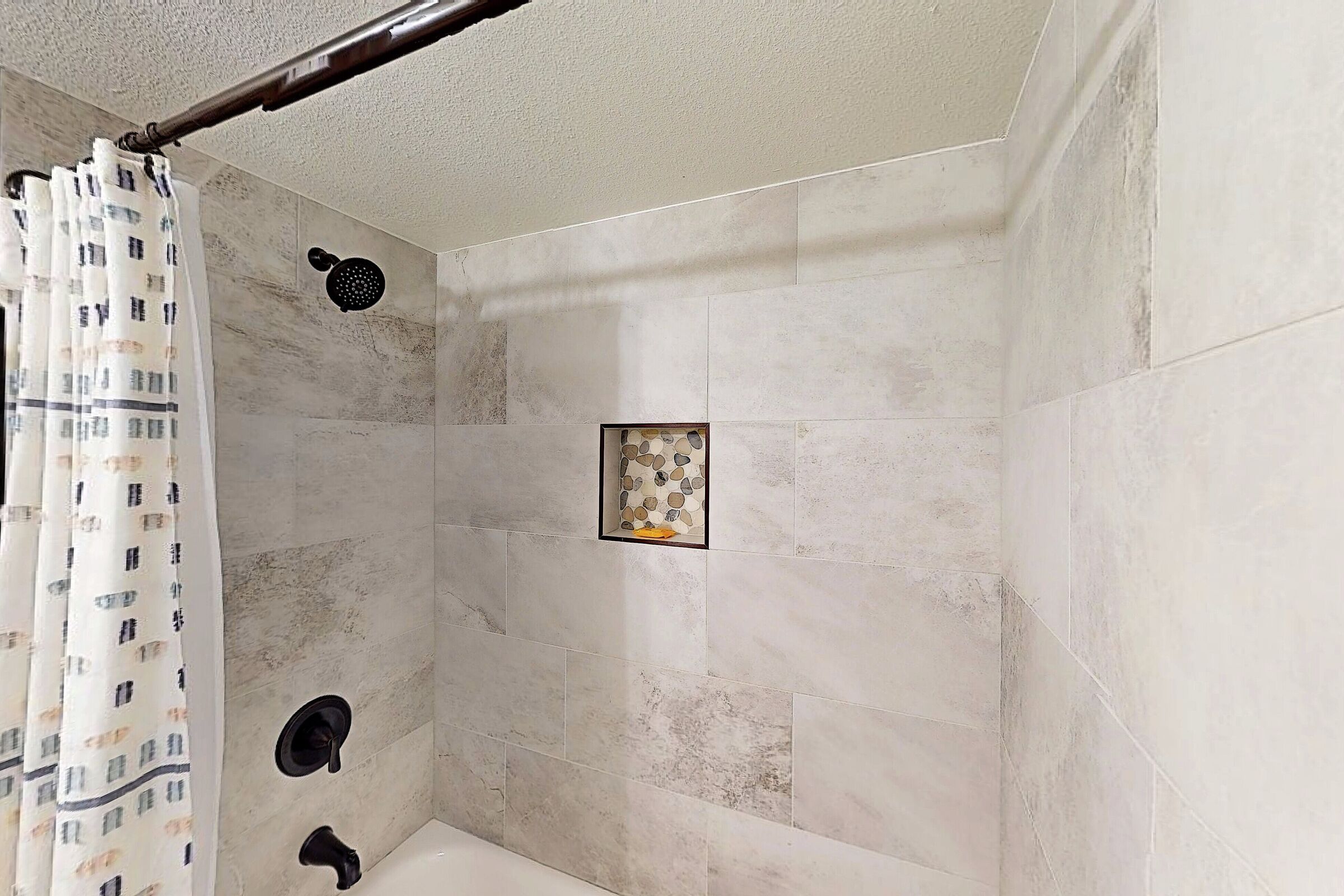 #D303 - Ensuite Bathroom