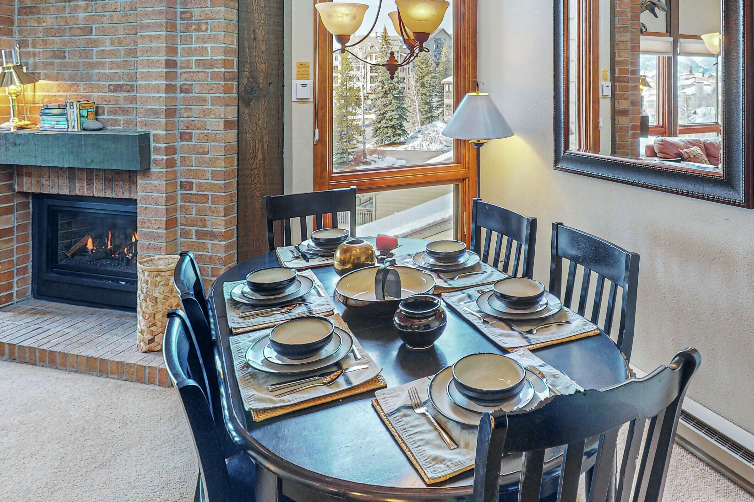 #E304 - Dining Area