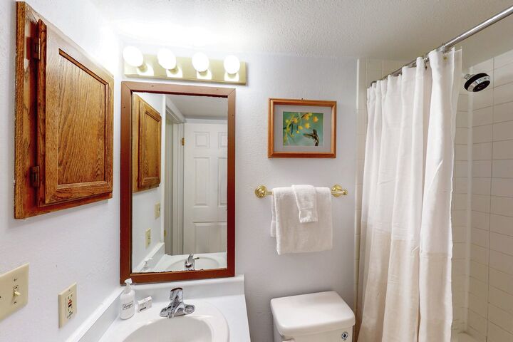 #F105 - Bathroom