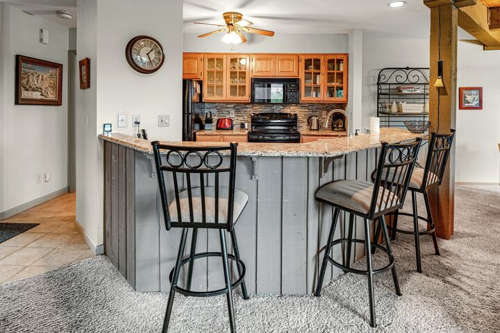 #F202 - Kitchen