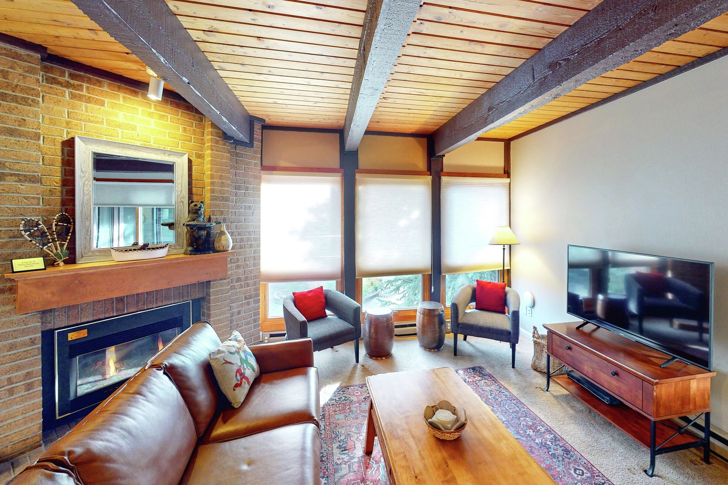 #F203 - Living Area