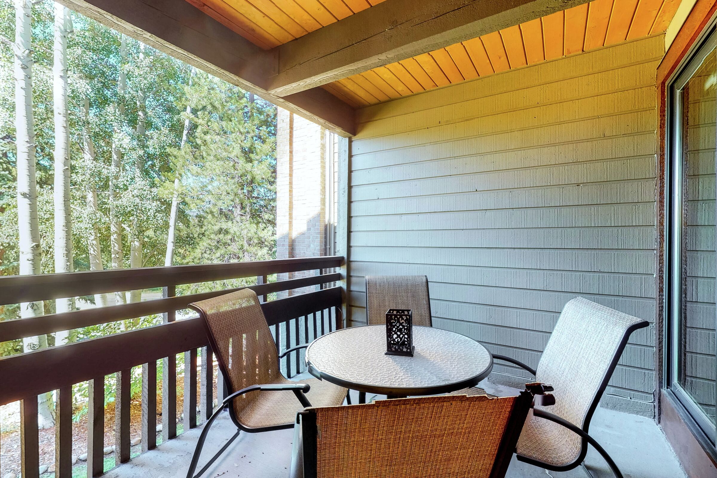 #F204 - Balcony