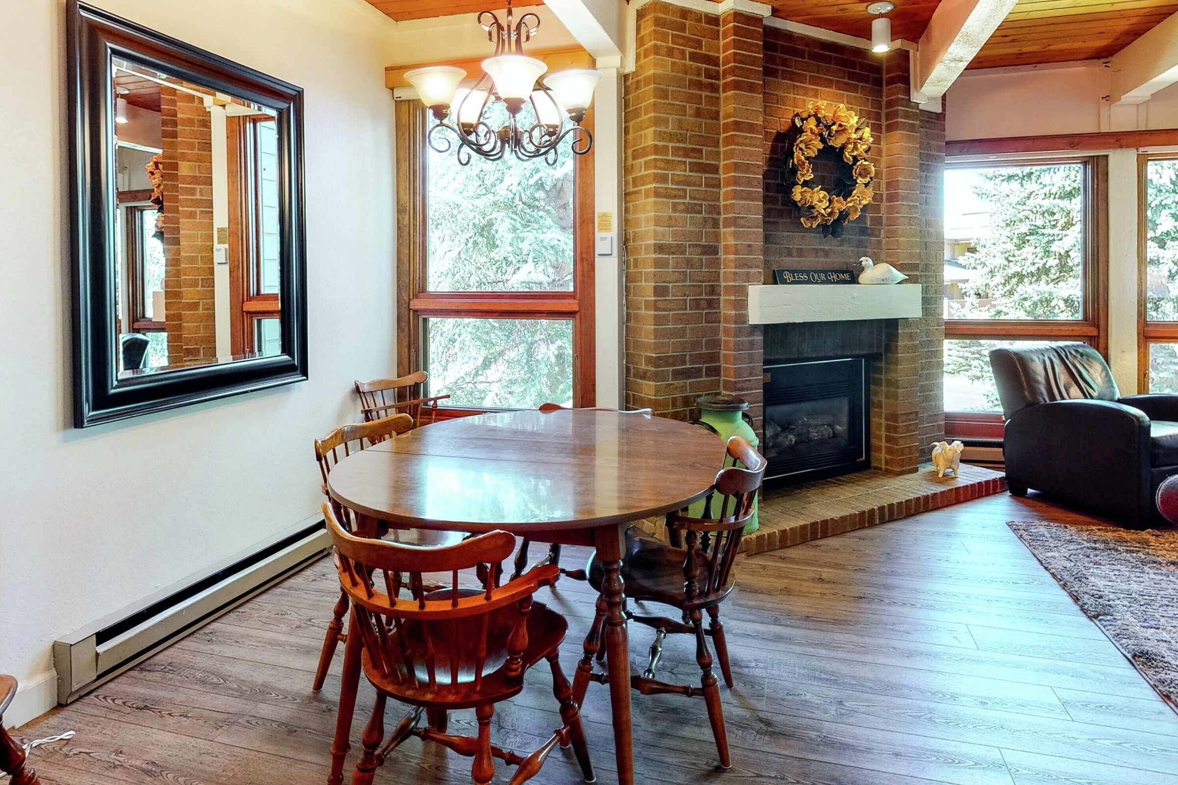 #F204 - Dining Area
