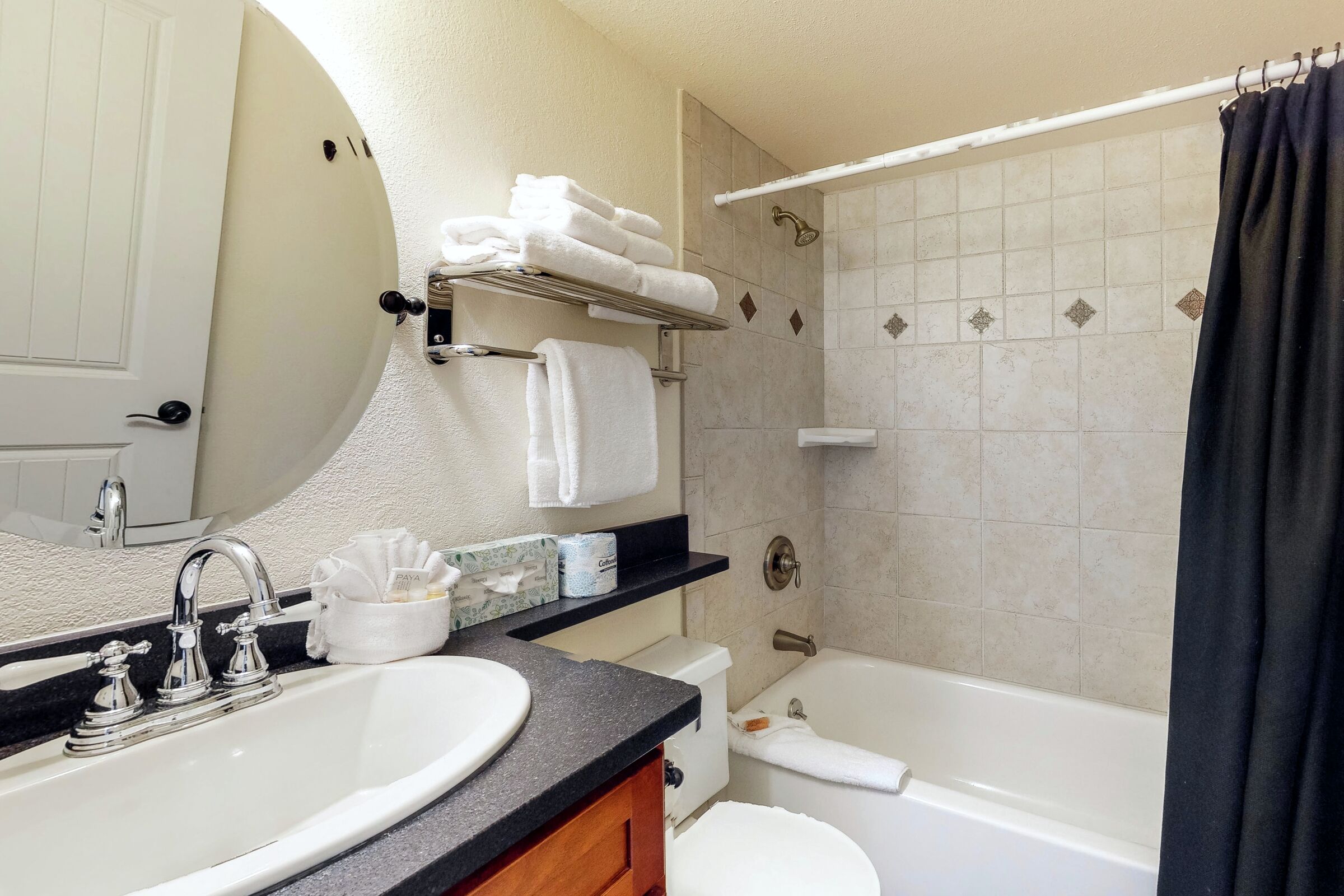 #F204 - Bathroom