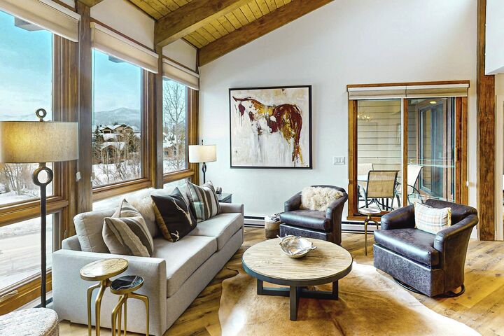 #F304 - Living Area