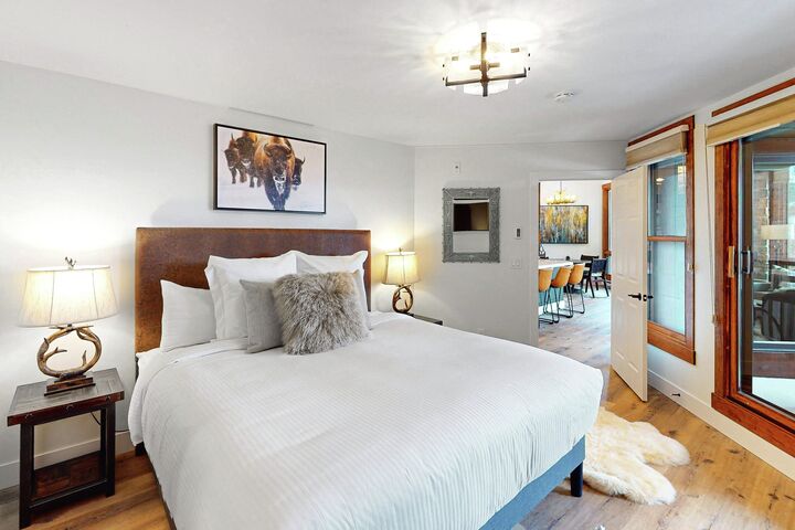 #F304 - Master Bedroom