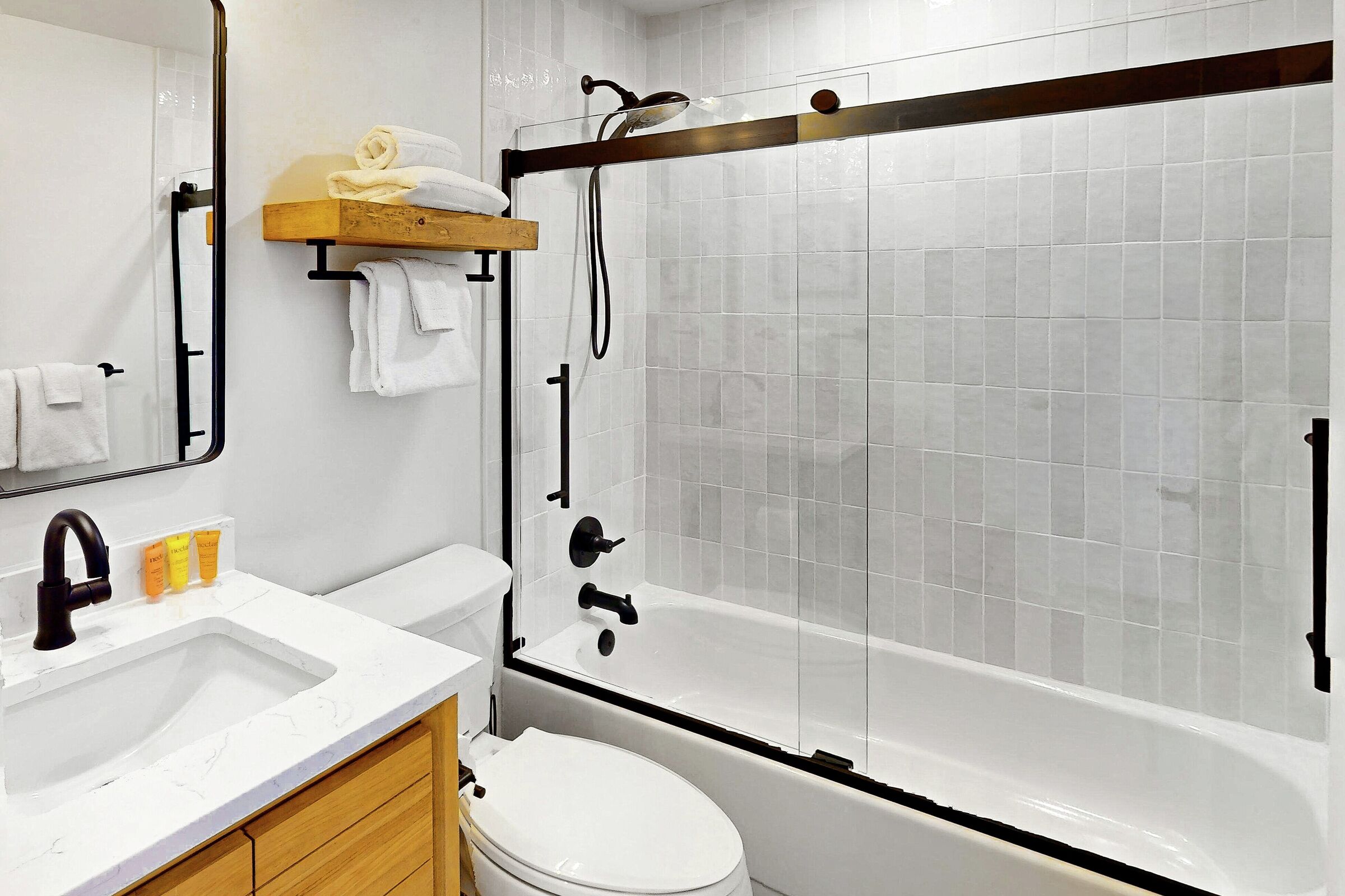 #F304 - Bathroom