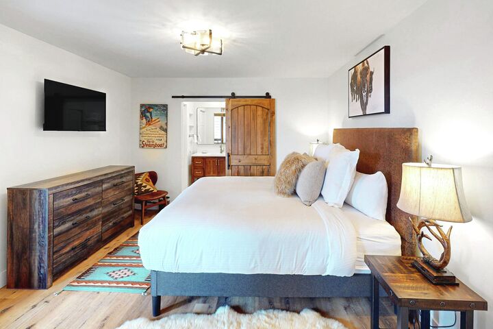 #F304 - Master Bedroom