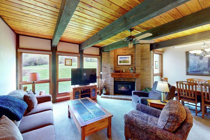 #A102 - Living Area